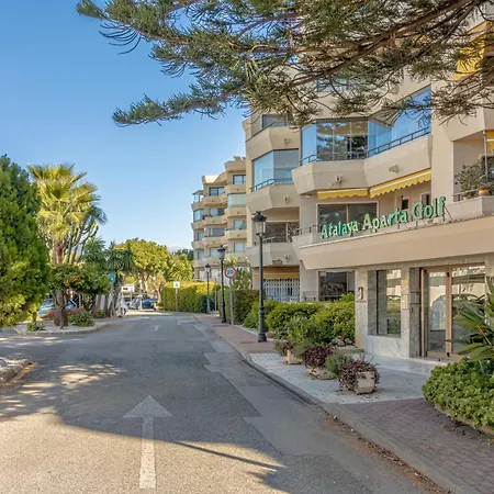 Aguamarina Golf Pool Near Marbella Apartment