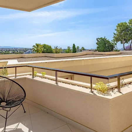 Aguamarina Golf Pool Near Marbella *