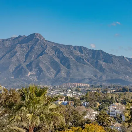 Aguamarina Golf Pool Near Marbella *