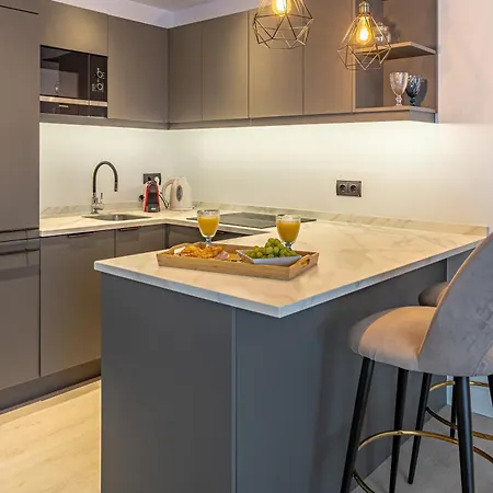 Aguamarina Golf Pool Near Marbella * Estepona