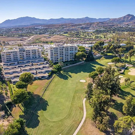 Aguamarina Golf Pool Near Marbella Daire Estepona